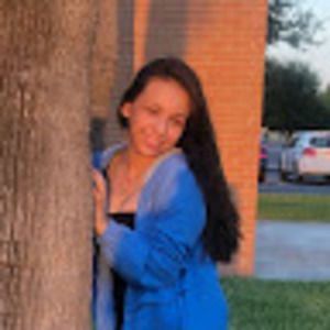 Meet your Posher, Pilar